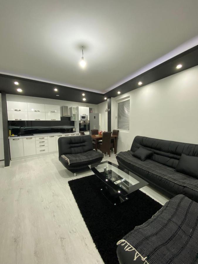 Talija Lux Jagodina Daire Dış mekan fotoğraf